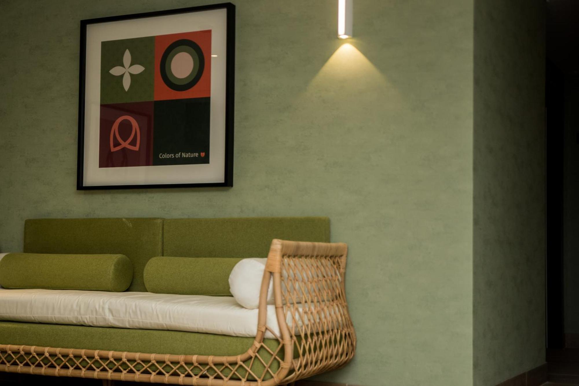 Almond Hotel - Adults Only Neve Ilan Dış mekan fotoğraf