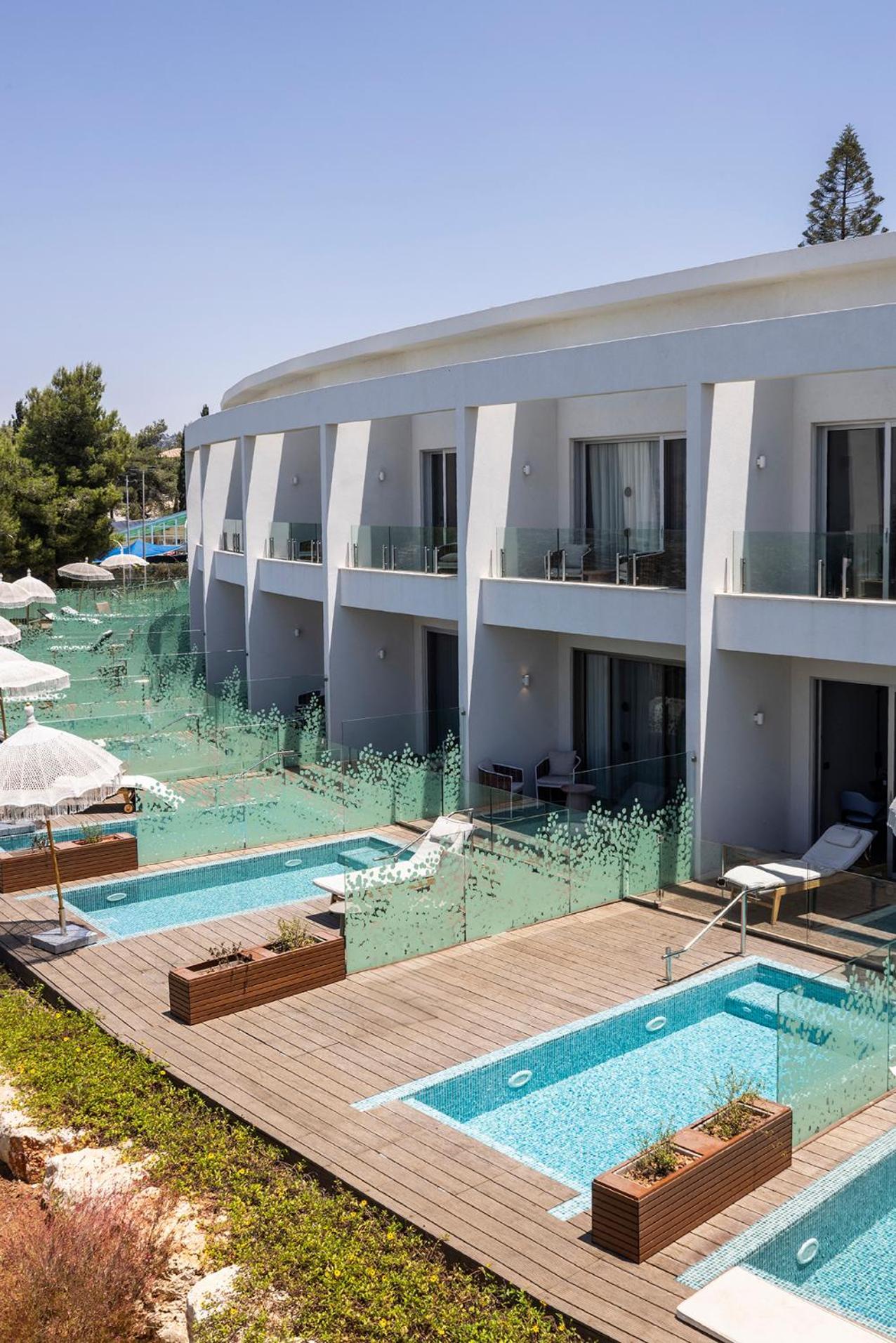 Almond Hotel - Adults Only Neve Ilan Dış mekan fotoğraf
